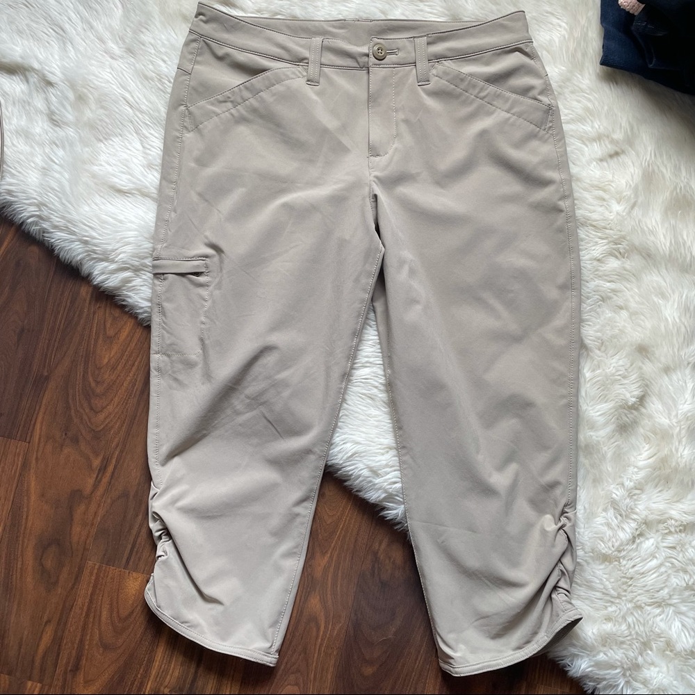 Eddie Bauer cropped pants Size 6